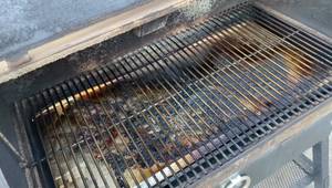 Deep Clean Your Pellet Grill Grates: The Overnight Soak Method